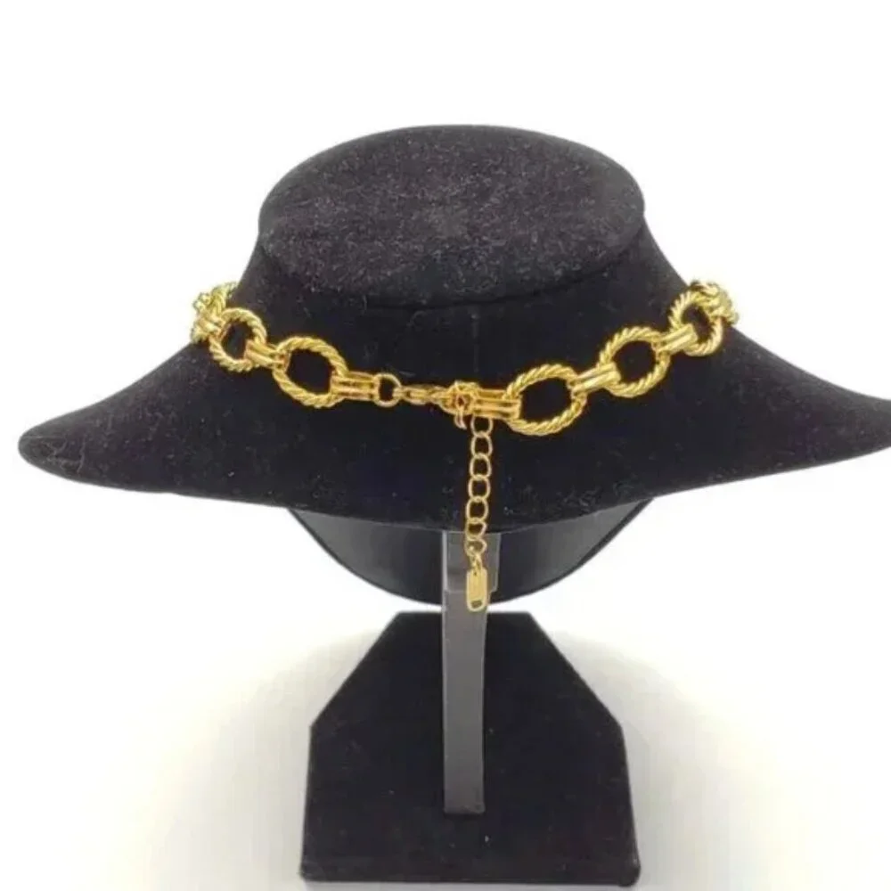 Authentic Louis Vuitton Lock & Key with Gold Plated Gold Chain Necklace 013126